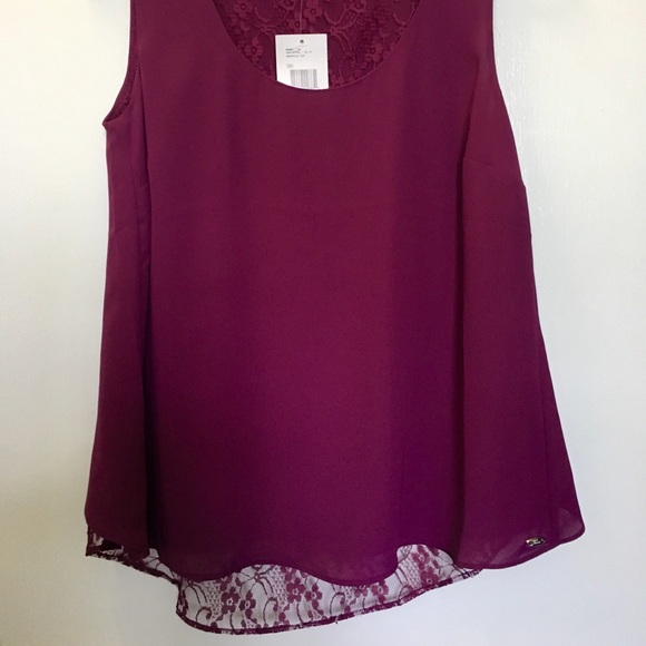 NWT Guess Sleeveless Lace Back Top - Picture 2 of 4